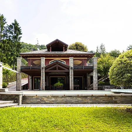 Villa Elisa - Vista Con Piscina